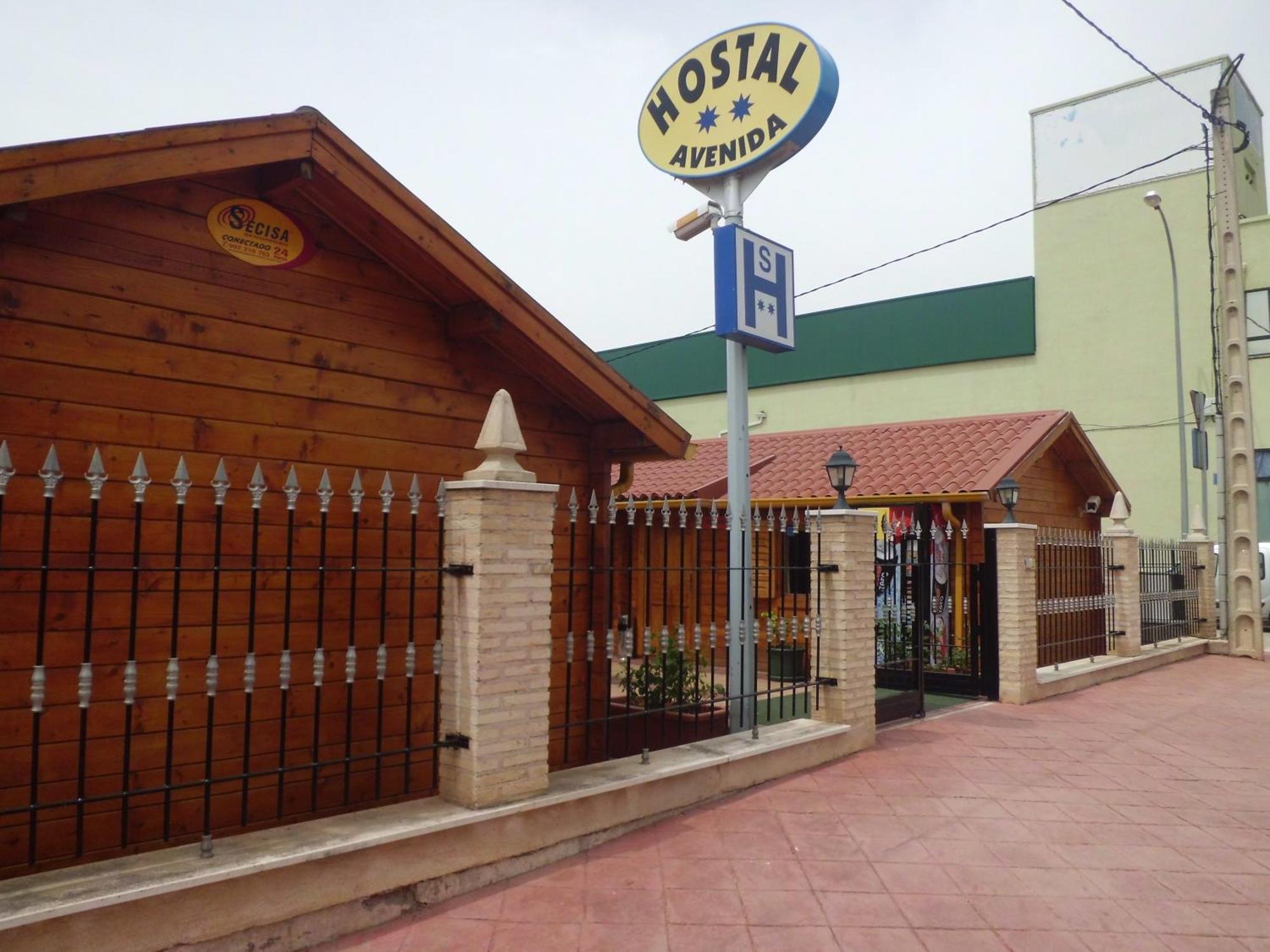 Hostal Gran Avenida Tarancón Kültér fotó