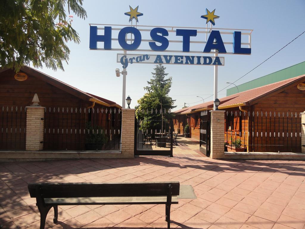 Hostal Gran Avenida Tarancón Kültér fotó